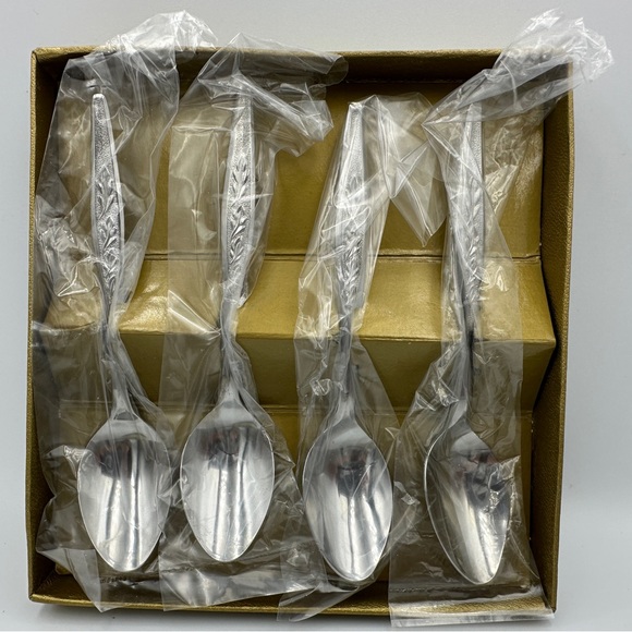 Vintage Stainless Steel Mini-Spoons - 4 in original box - Picture 2 of 8